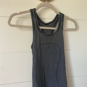 Lululemon 🍋 tank size 0